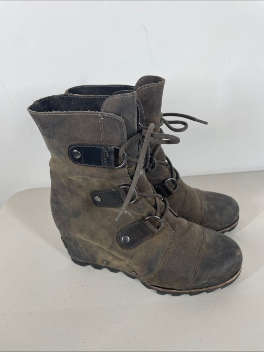Sorel Brown Y2K Inspired Lace Up Wedge Leather Boots Outdoor Hiking Fall Size 6 - Picture 4 of 13